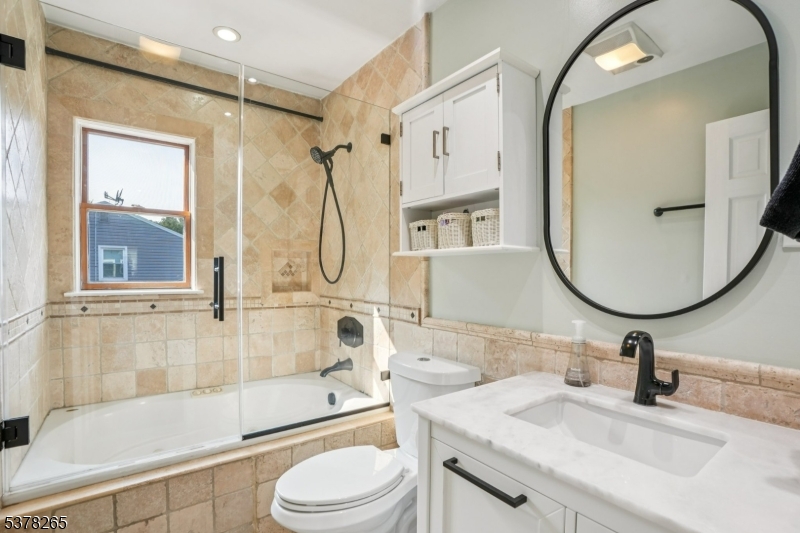 108 Briar Hills Cir