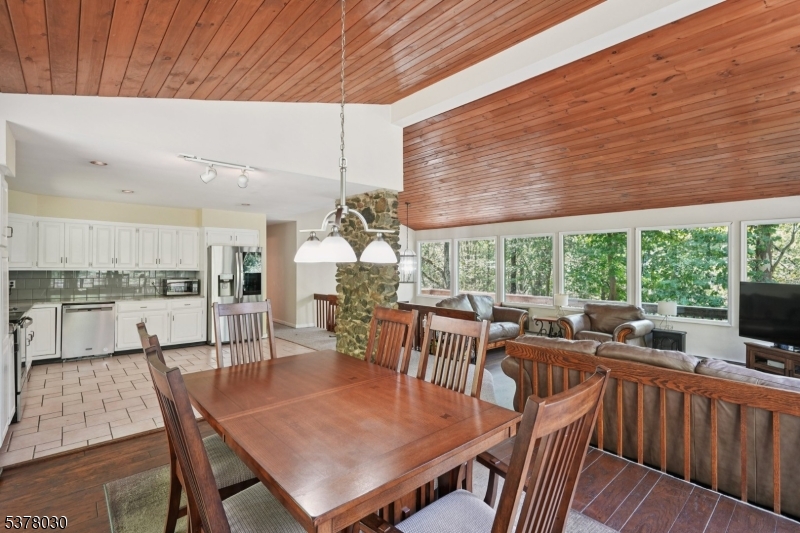 34 Stony Brook Rd