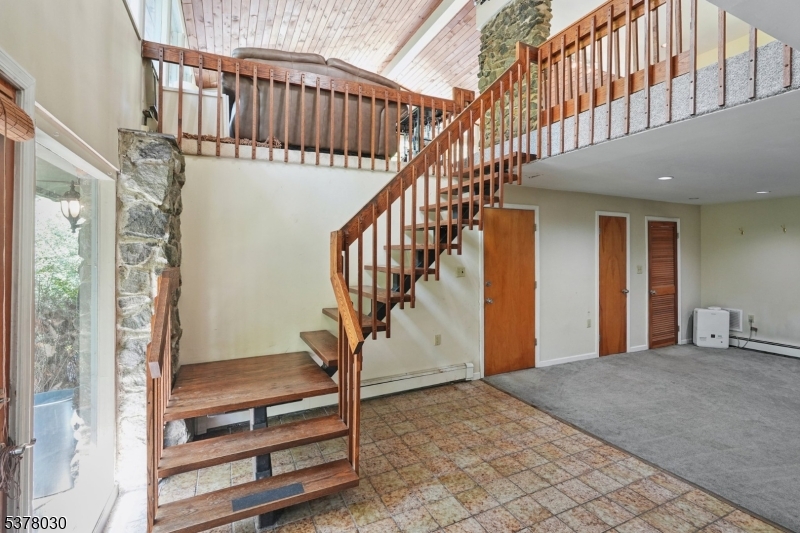 34 Stony Brook Rd