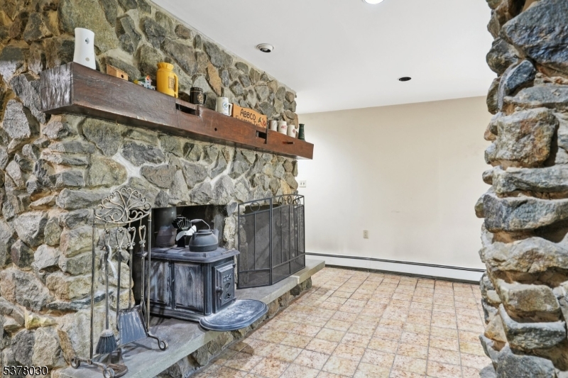 34 Stony Brook Rd