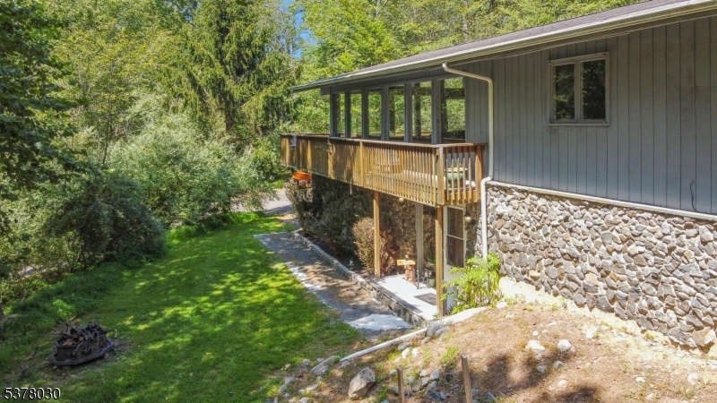 34 Stony Brook Rd