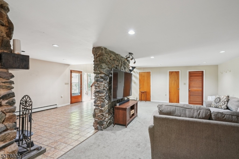 34 Stony Brook Rd