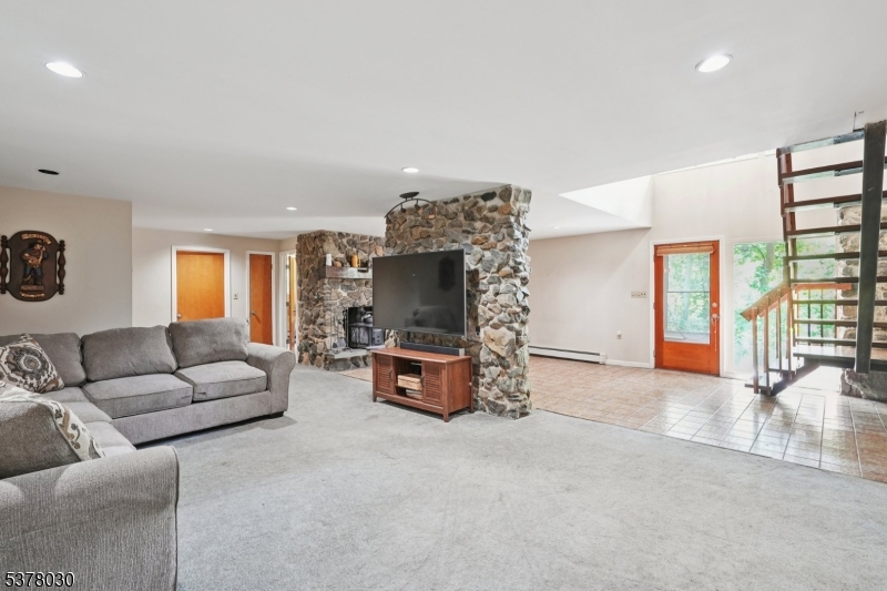 34 Stony Brook Rd