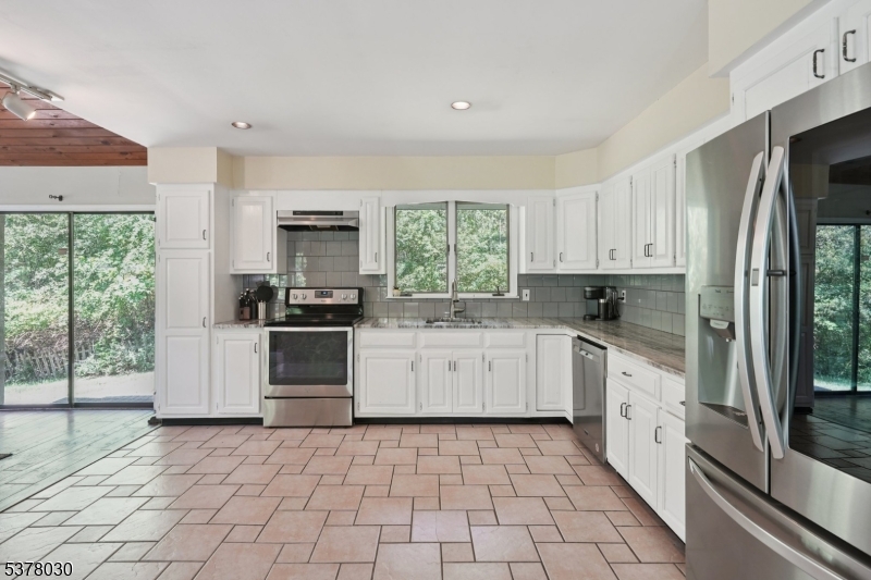 34 Stony Brook Rd
