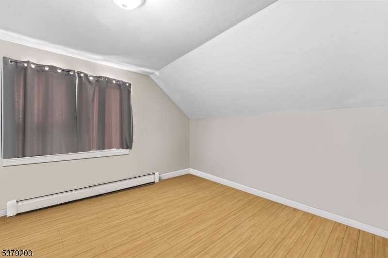 261-263 Fair St 2
