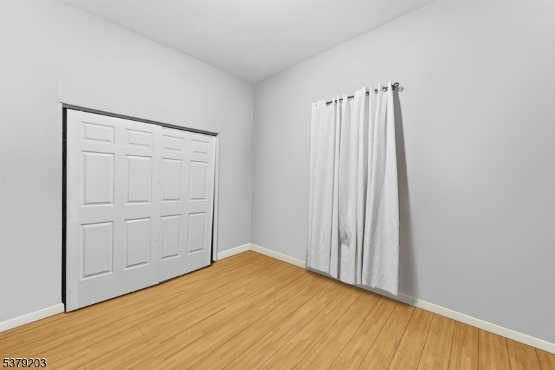 261-263 Fair St 2