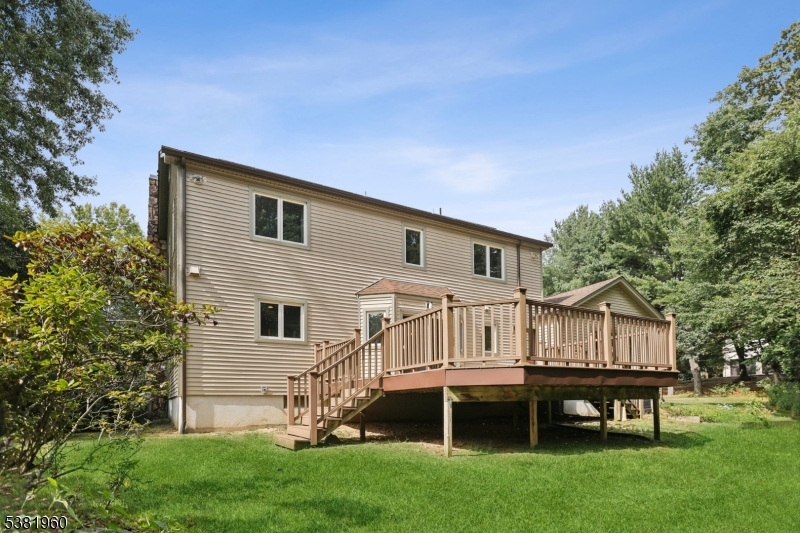 7 Canyon Woods Ct