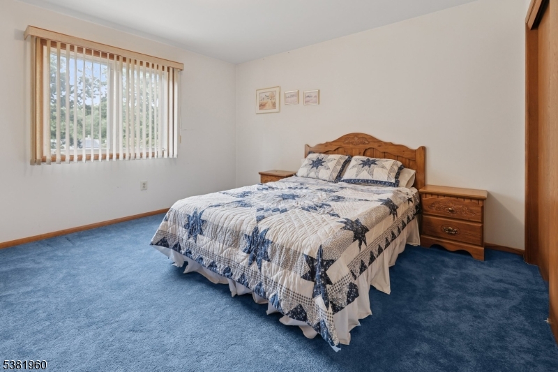 7 Canyon Woods Ct
