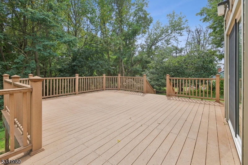 7 Canyon Woods Ct