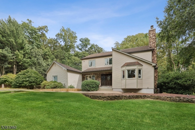 7 Canyon Woods Ct
