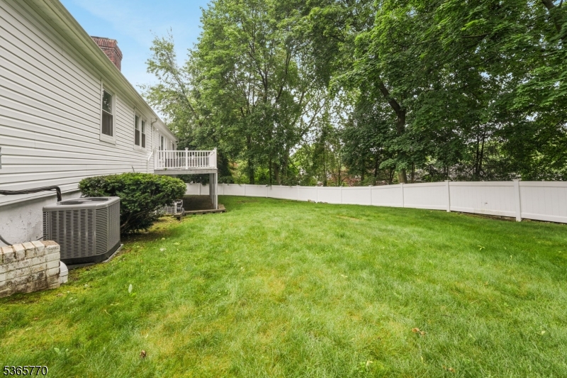 475 Lincoln Ave