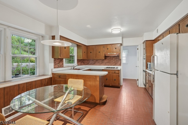 93 Ormont Rd
