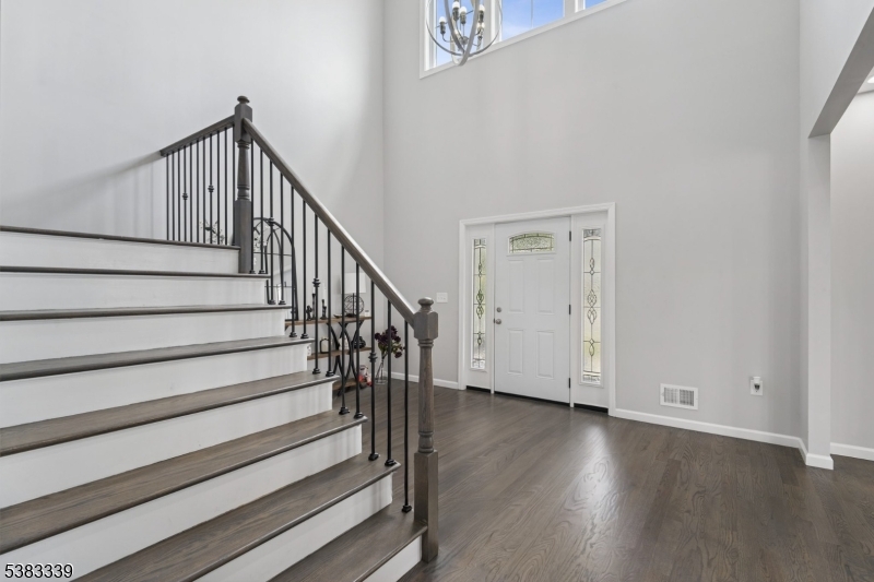 320 Ridge Rd