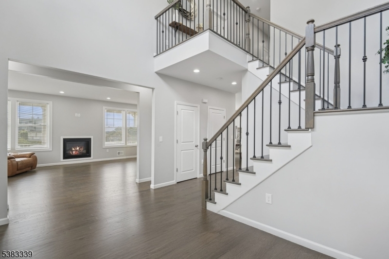 320 Ridge Rd