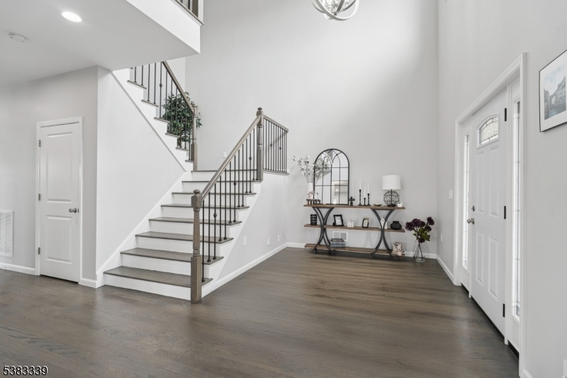 320 Ridge Rd