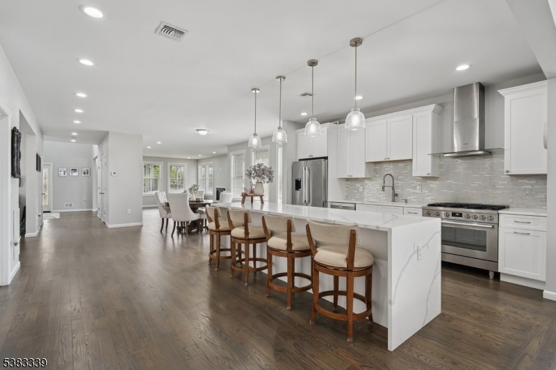 320 Ridge Rd