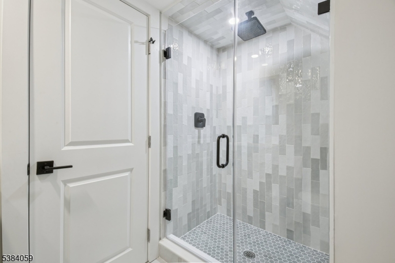 26 Morris Pl