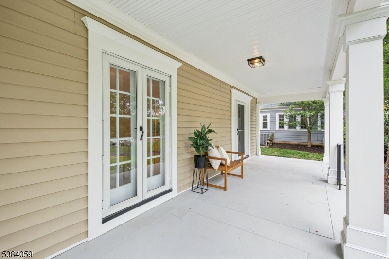 26 Morris Pl