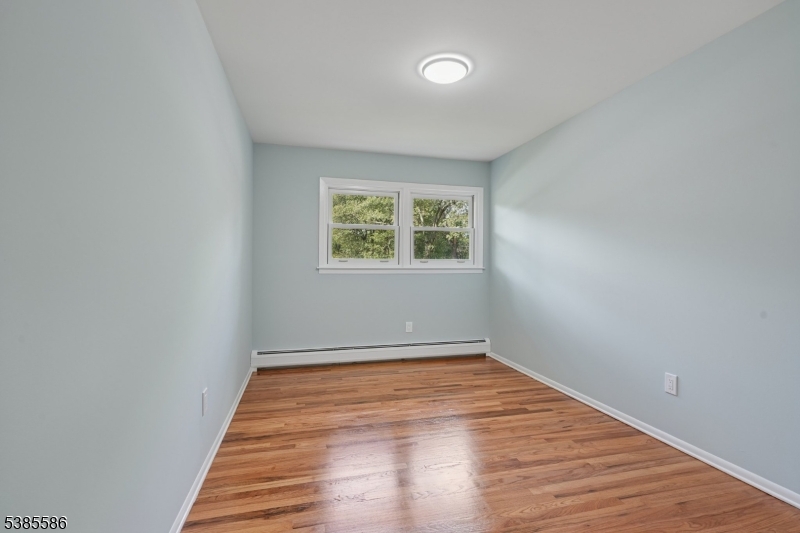 18 Birch Run Ave