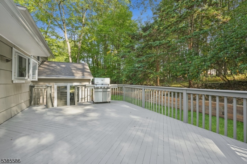 18 Birch Run Ave
