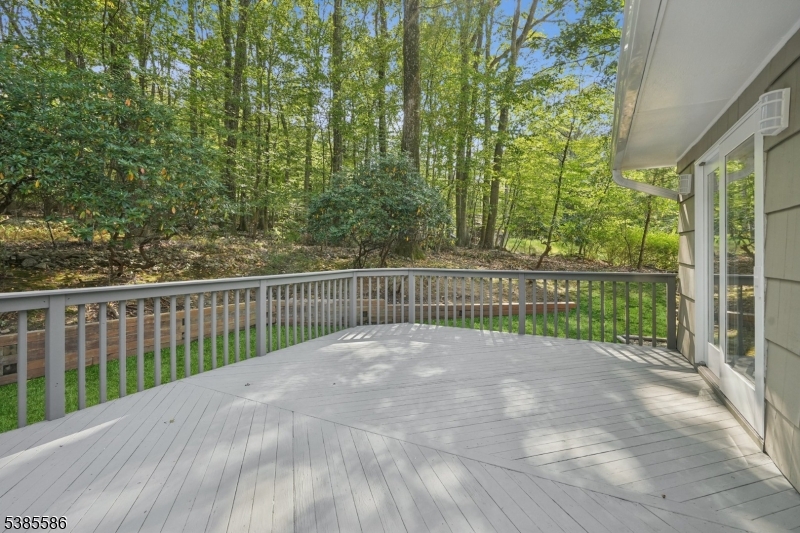 18 Birch Run Ave