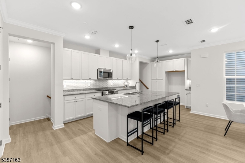 221 Myrtle Rd