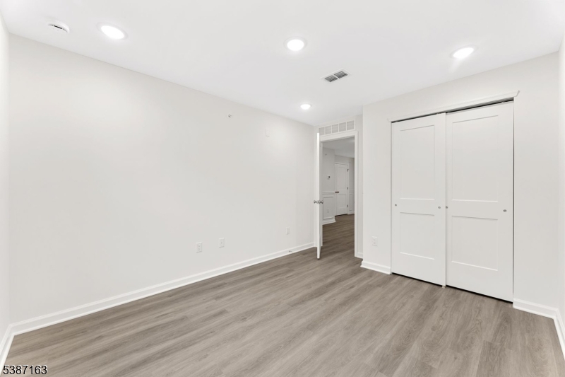 221 Myrtle Rd