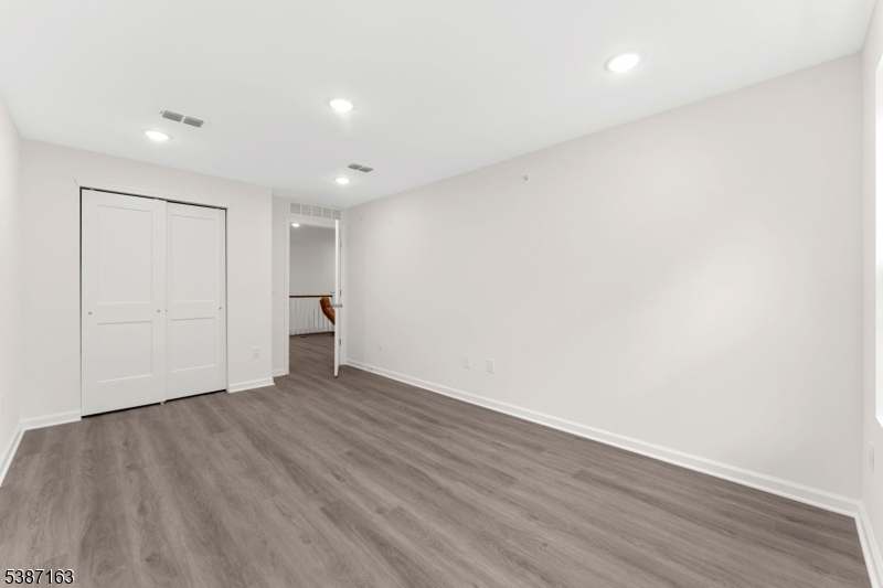 221 Myrtle Rd