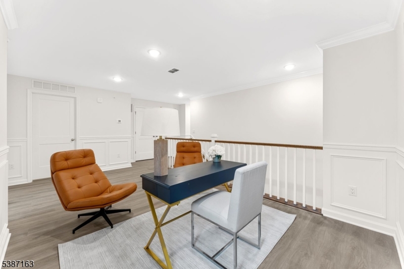 221 Myrtle Rd