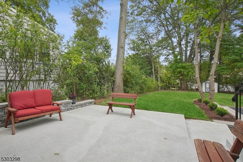 31 Sheridan Ave