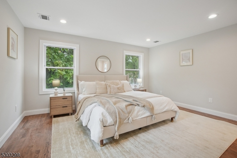 31 Sheridan Ave