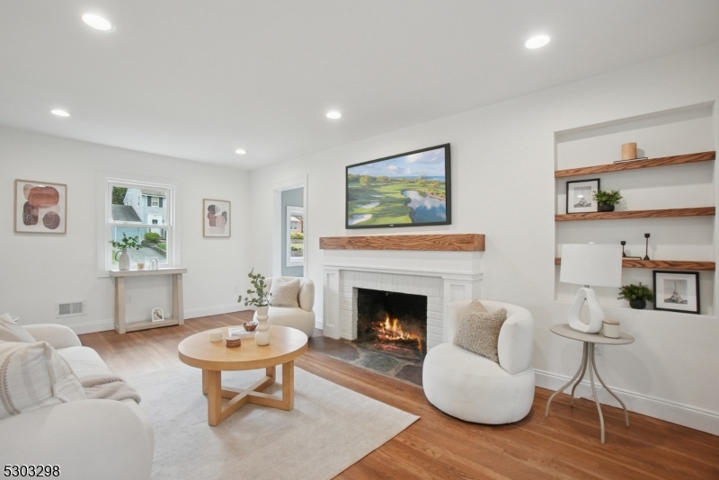 31 Sheridan Ave
