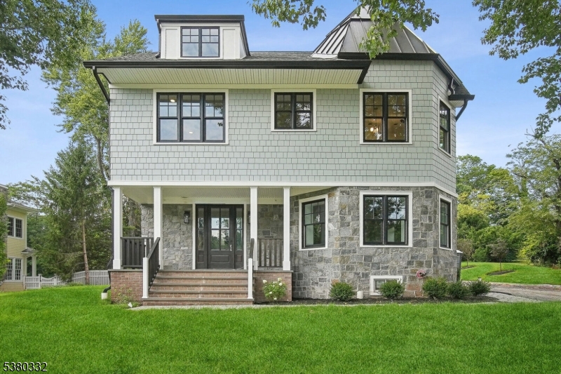 603 Springfield Ave 102