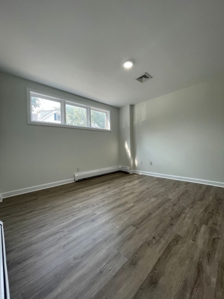 29 Central Ave 1R