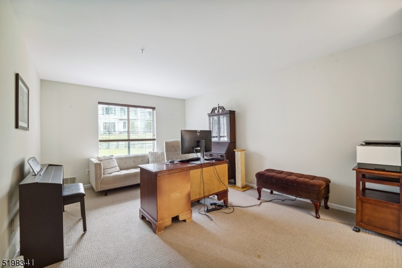 162 Riveredge Dr 162