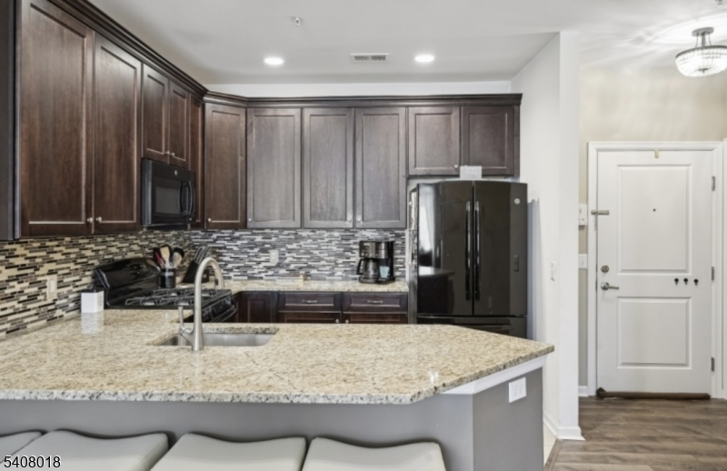 169 Tarrington Rd 203