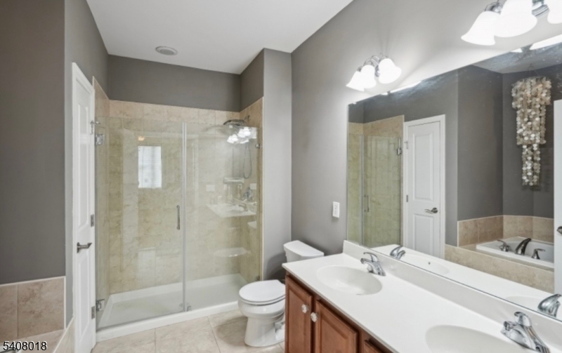 169 Tarrington Rd 203