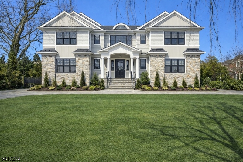 127 Stewart Rd