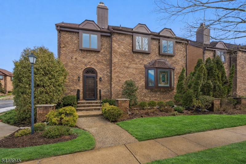 9 Klara Ct