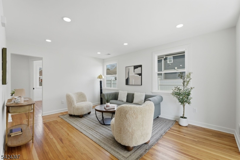 57 N Auten Ave