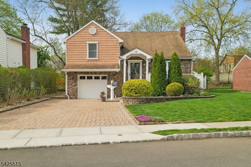 57 Sherwood Rd