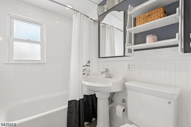 57 Sherwood Rd