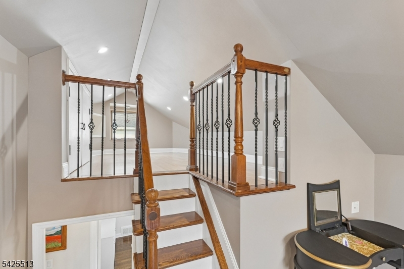 57 Sherwood Rd