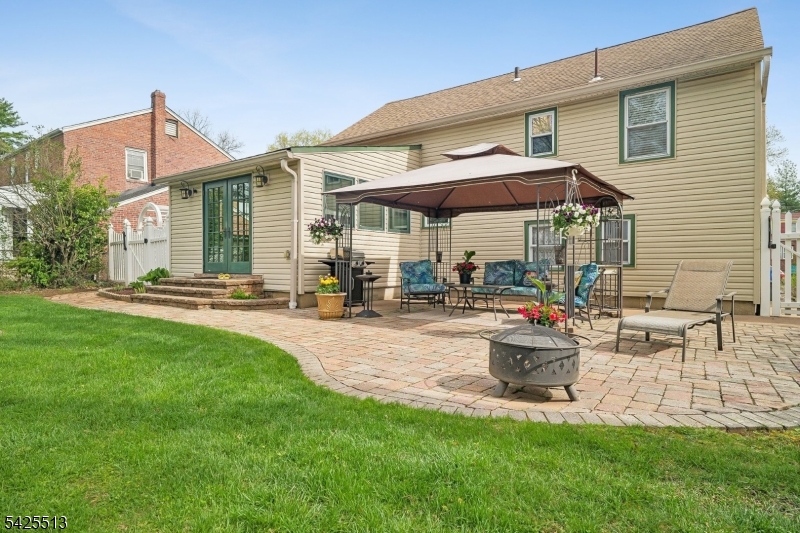 57 Sherwood Rd