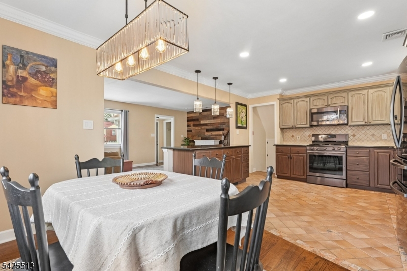 57 Sherwood Rd