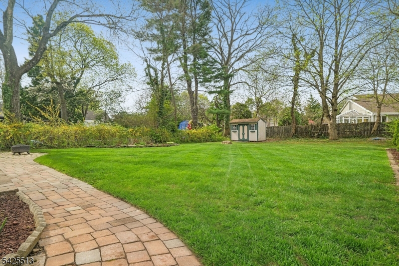 57 Sherwood Rd