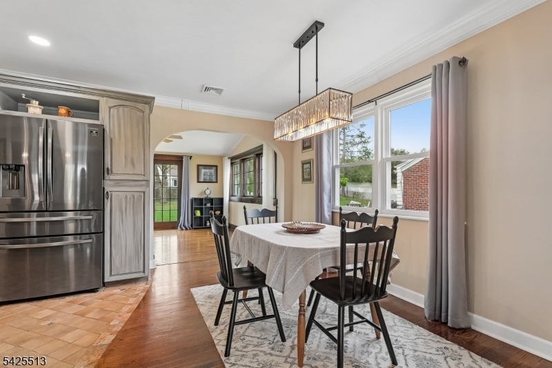 57 Sherwood Rd