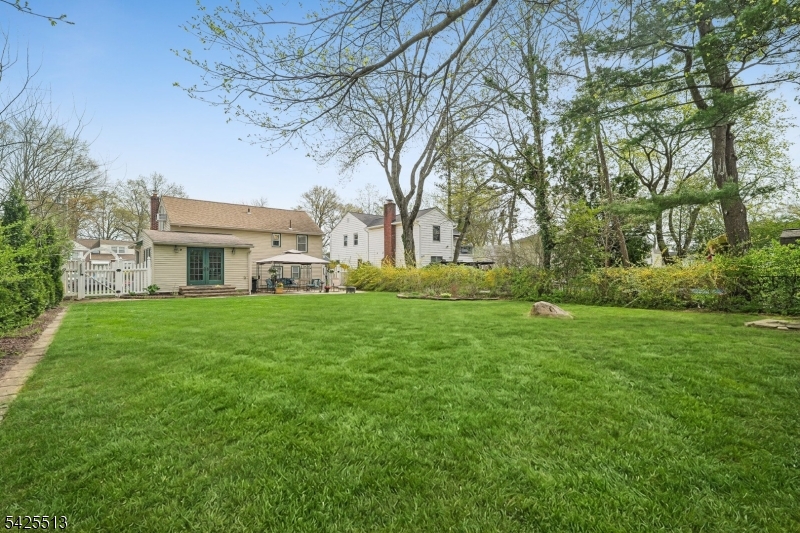 57 Sherwood Rd