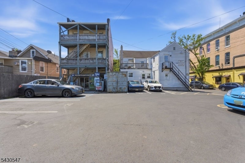200 Somerset St