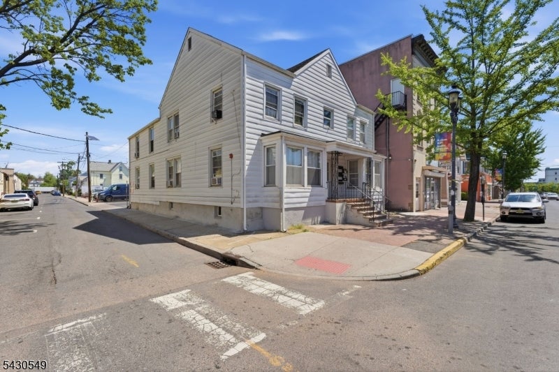 194 Somerset St
